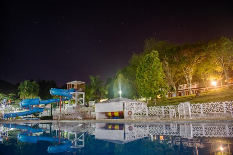 Hotel Fazenda M1 Агуас-ди-Линдоя Экстерьер фото